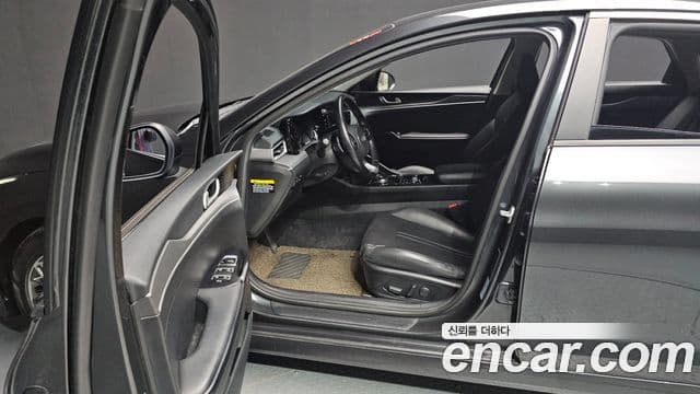 Kia K5 3세대 Prestige, 2020 10