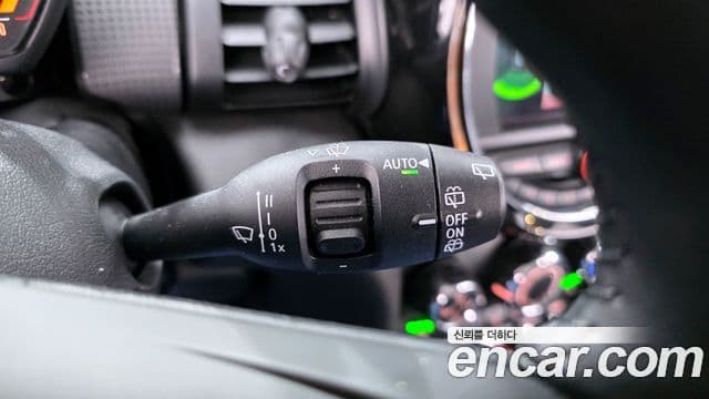 Mini Cooper 3세대, 2020 16