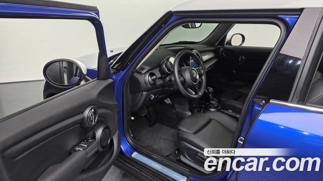 Mini Cooper 3세대, 2019 10