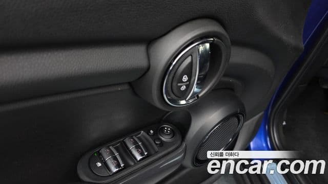 Mini Cooper 3세대, 2019 11