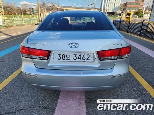 Hyundai NF Sonata 트랜스폼 Premier, 2008 4