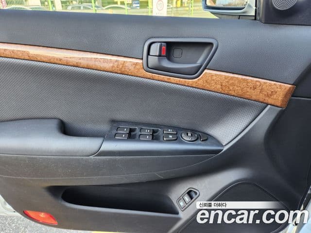 Hyundai NF Sonata 트랜스폼 Premier, 2008 8