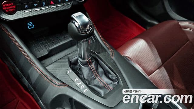 Ford Mustang 7세대 5.0 GT Premium купе, 2024 9