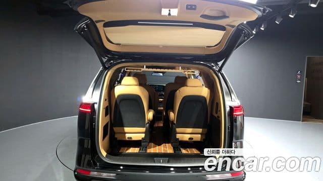 Kia Carnival 4세대 бензин 9인승 High Limousine(компания по спецнадстройкам), 2022 20