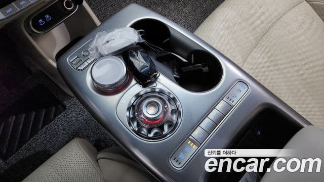 Genesis GV60 Standard, 2023 9