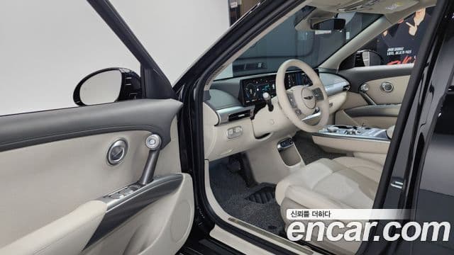 Genesis GV60 Standard, 2023 10