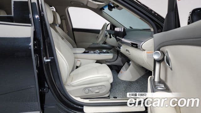 Genesis GV60 Standard, 2023 11