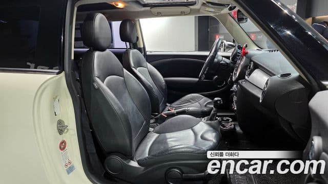 Mini Cooper 2세대, 2012 10