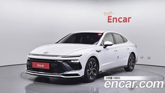 Hyundai Sonata D Edge(DN8) Business 1