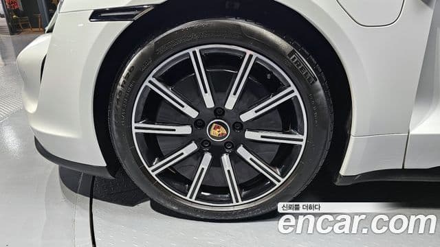 Porsche 타이칸 4S, 2021 все фото