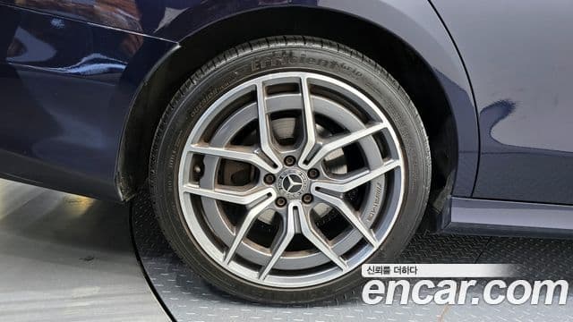 Mercedes-Benz E-класс W213 AMG Line, 2021 6