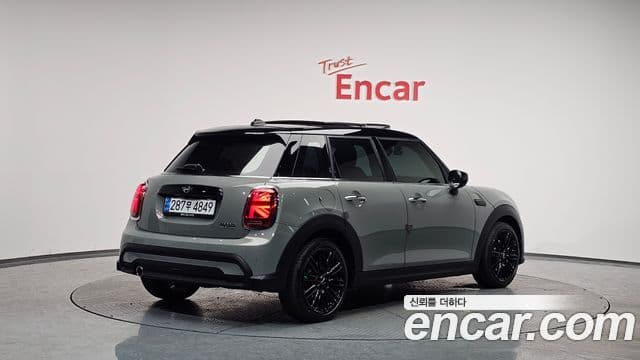 Mini Cooper 3세대, 2022 2