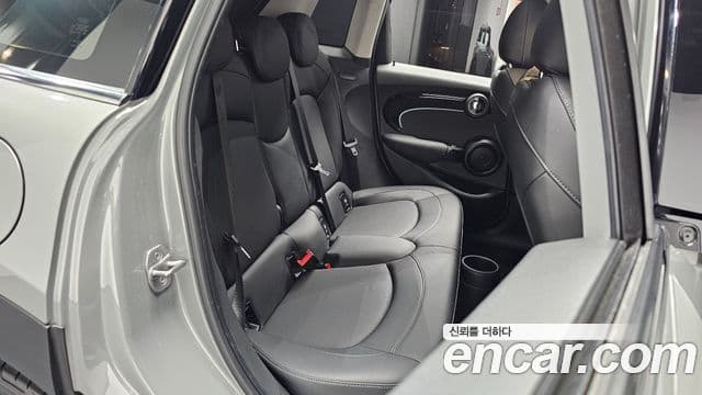 Mini Cooper 3세대, 2022 12