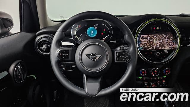 Mini Cooper 3세대, 2022 13