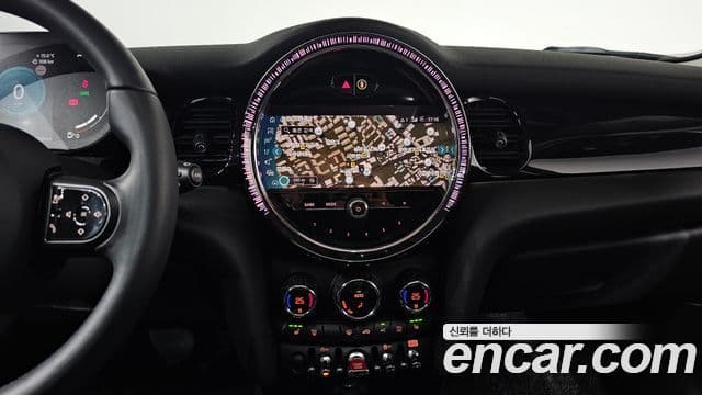 Mini Cooper 3세대, 2022 14