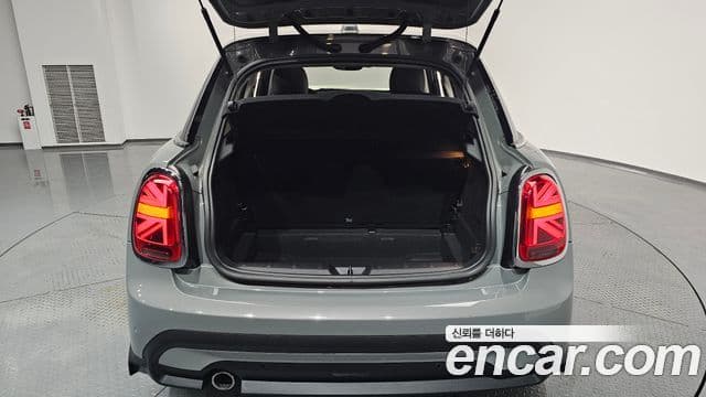 Mini Cooper 3세대, 2022 20