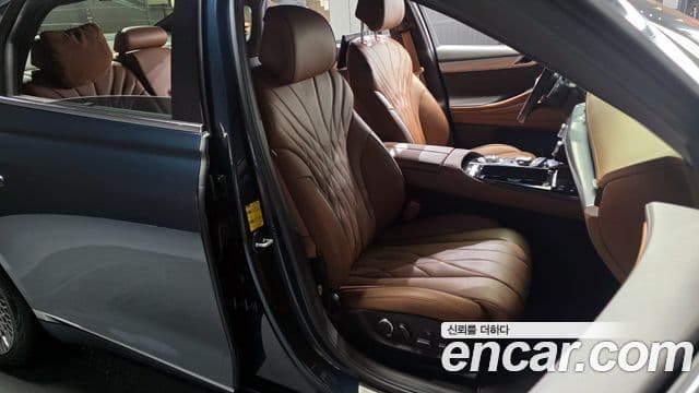 Genesis G80 (RG3) бензин 2.5 турбо AWD, 2023 12