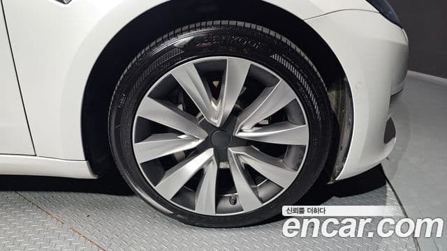 Tesla модель 3 Long Range, 2020 все фото