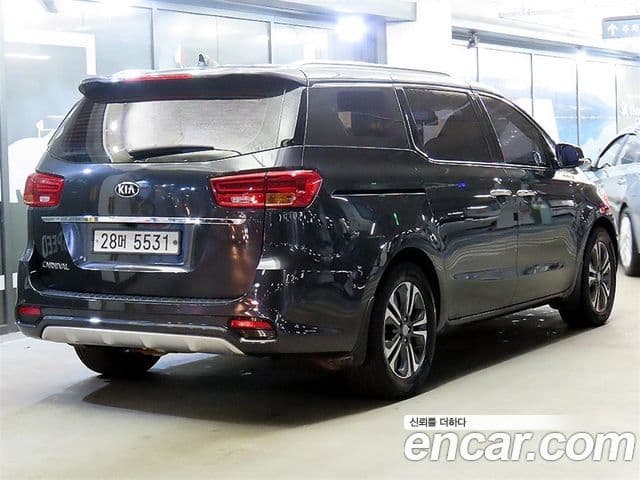 Kia The / новый New Carnival Luxury, 2019 4