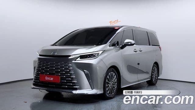 Lexus LM 2세대 500h Royal, 2025 1