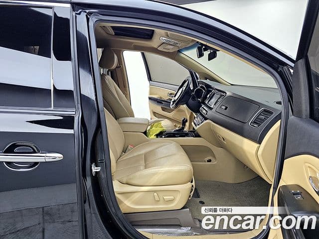 Kia All New Carnival President, 2016 11