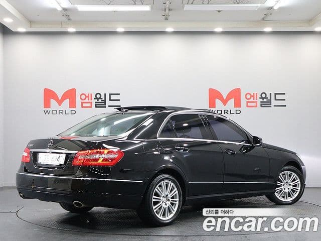 Mercedes-Benz E-класс W212 E300 Elegance, 2012 3