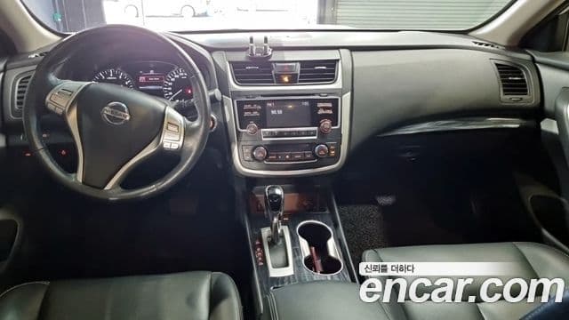 Nissan 알티마 L33, 2017 7