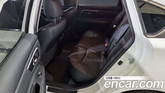 Nissan 알티마 L33, 2017 11