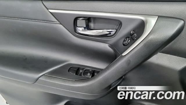 Nissan 알티마 L33, 2017 15