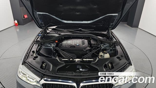 BMW 5시리즈 (G30) 520d M Sport, 2017 6