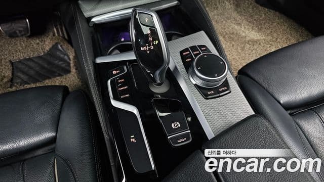 BMW 5시리즈 (G30) 520d M Sport, 2017 9