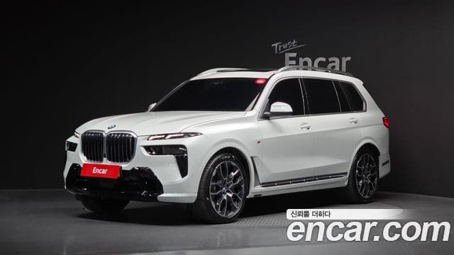 BMW X7 (G07) xDrive 40i M Sport 6인승, 2025 1
