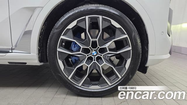 BMW X7 (G07) xDrive 40i M Sport 6인승, 2025 все фото