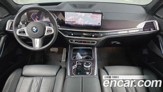 BMW X7 (G07) xDrive 40i M Sport 6인승, 2025 7