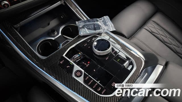 BMW X7 (G07) xDrive 40i M Sport 6인승, 2025 9