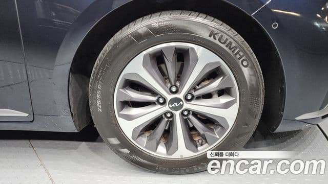 Kia K8 гибрид Noblesse, 2022 все фото