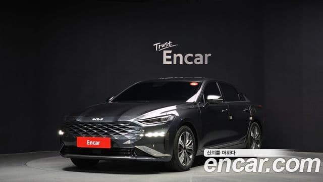 Kia K8 гибрид Signature, 2023 1
