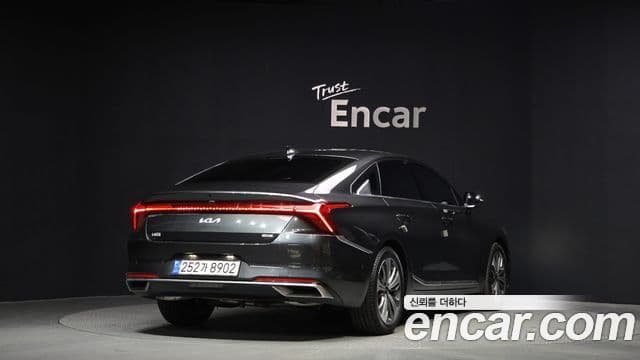 Kia K8 гибрид Signature, 2023 2