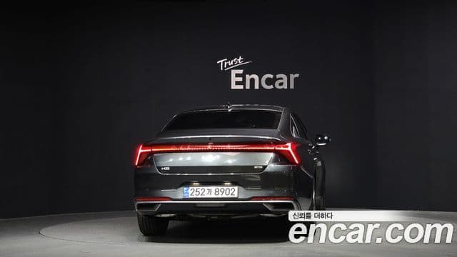 Kia K8 гибрид Signature, 2023 4