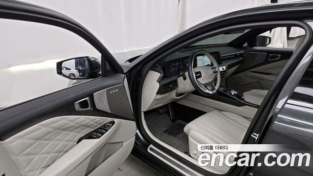 Kia K8 гибрид Signature, 2023 10