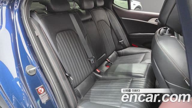 Genesis G70 Elite, 2019 12