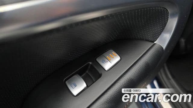 Genesis G70 Elite, 2019 19