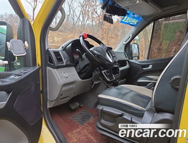 Hyundai 쏠라티 Deluxe, 2018 4