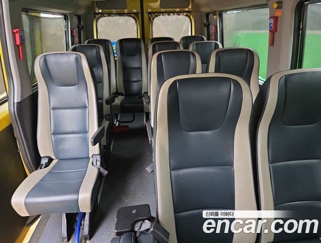 Hyundai 쏠라티 Deluxe, 2018 7