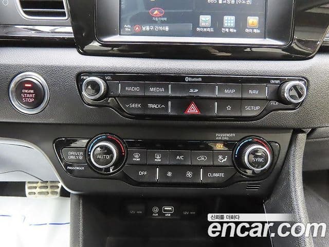 Kia Niro Noblesse, 2018 16