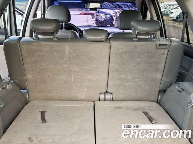 Kia 뉴카렌스 топовая версия, 2008 17