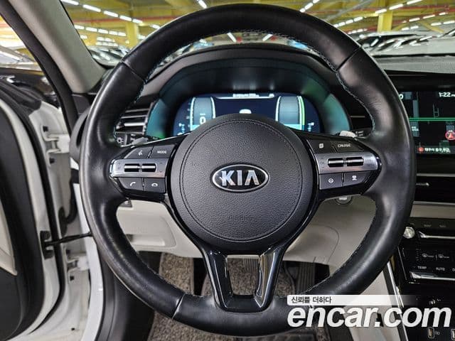 Kia K7 Premier гибрид Signature, 2020 12