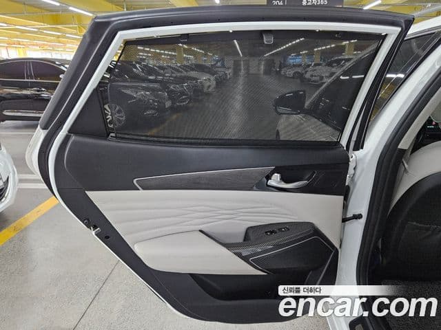 Kia K7 Premier гибрид Signature, 2020 17