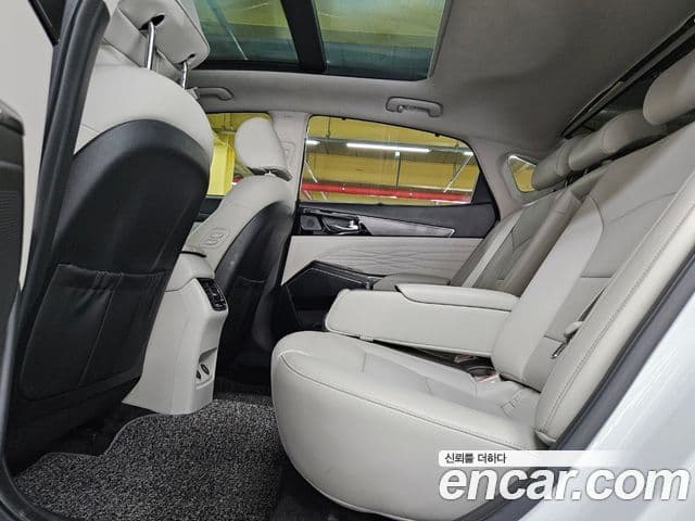 Kia K7 Premier гибрид Signature, 2020 18