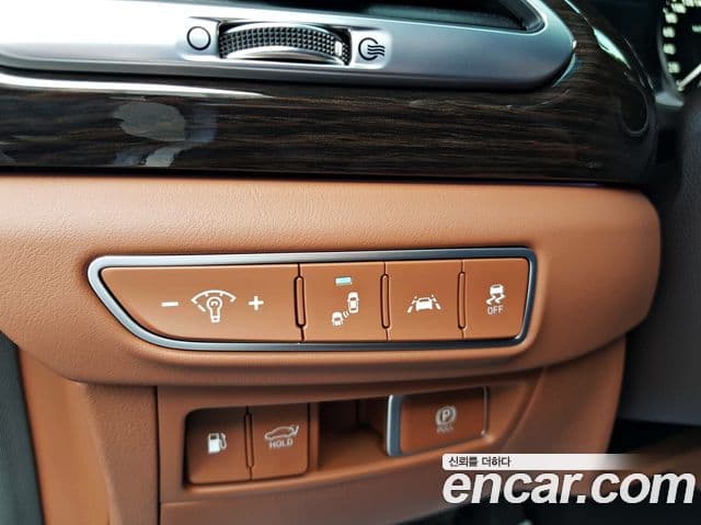 Genesis G90 Premium Luxury, 2019 13